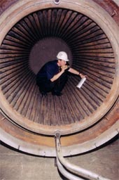 Examination of a high pressure thermosyphon boiler during manufacture
